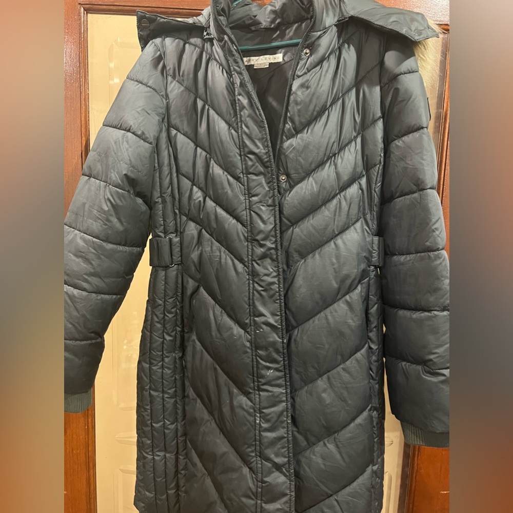 Larry Levine puffer coat